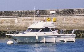 Le navire DRANEM-V au port de Le Palais  Belle-Ile-en-Mer (Bretagne)